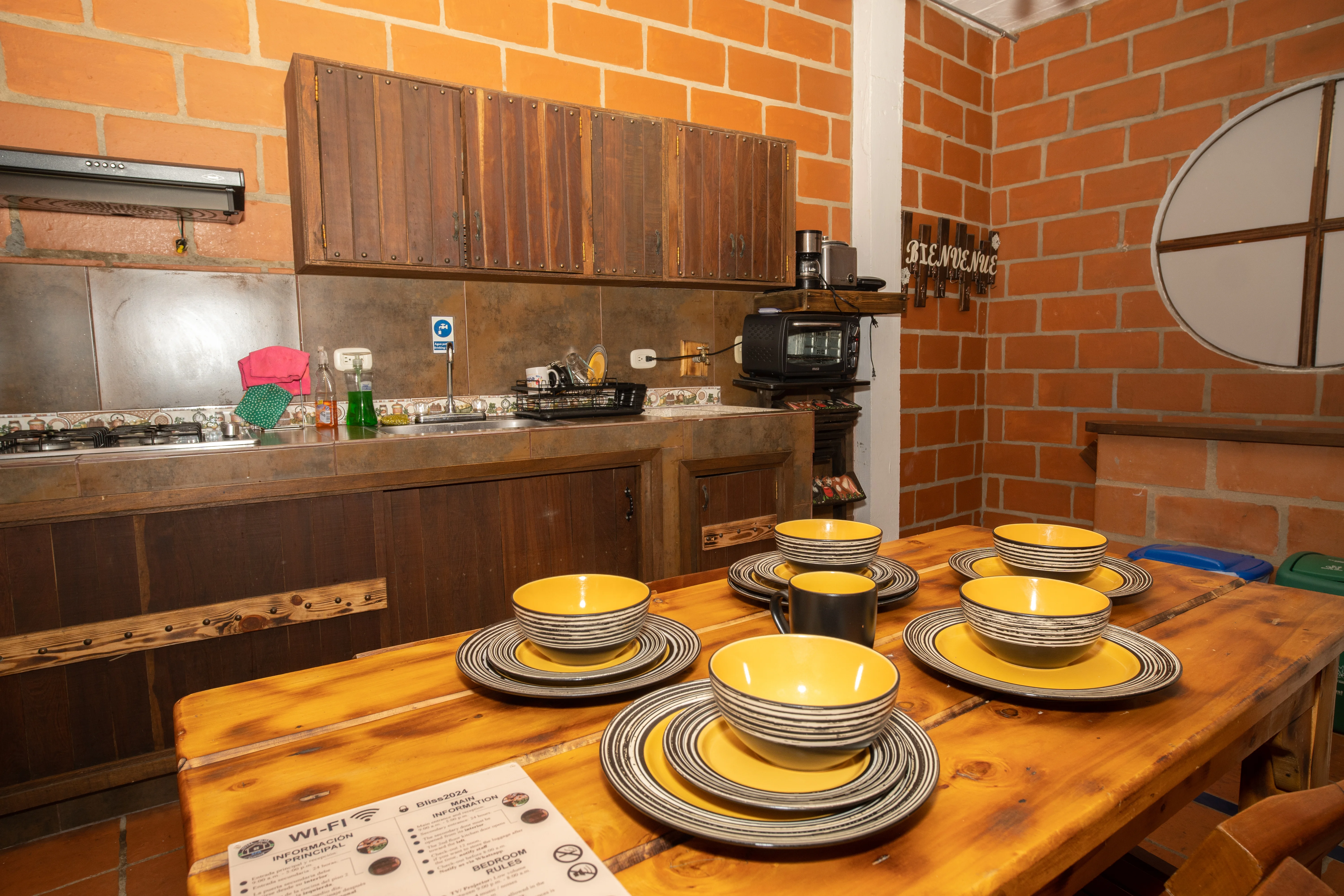 Cocina completamente equipada para huéspedes